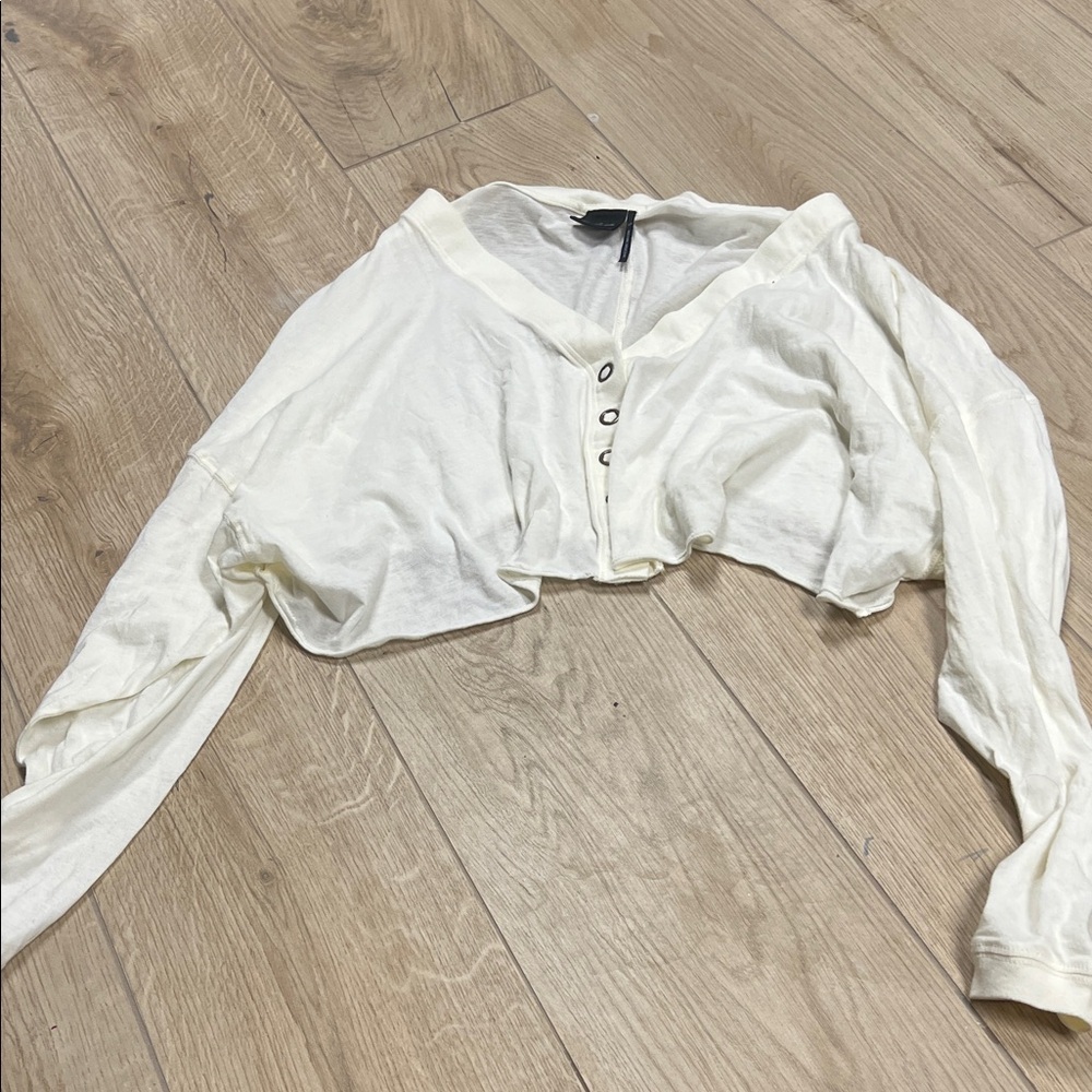 Urban Outfitters Off-White Button-Up Crop long sleeve top
